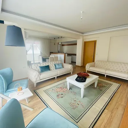 Cozy With Balcony In * Fethiye